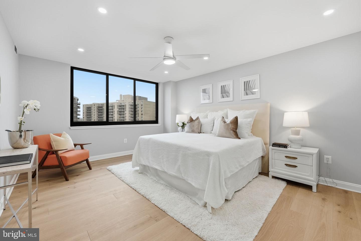 4550 N Park Ave #807 Property Photo 17
