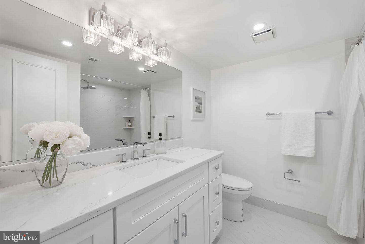 4550 N Park Ave #807 Property Photo 30