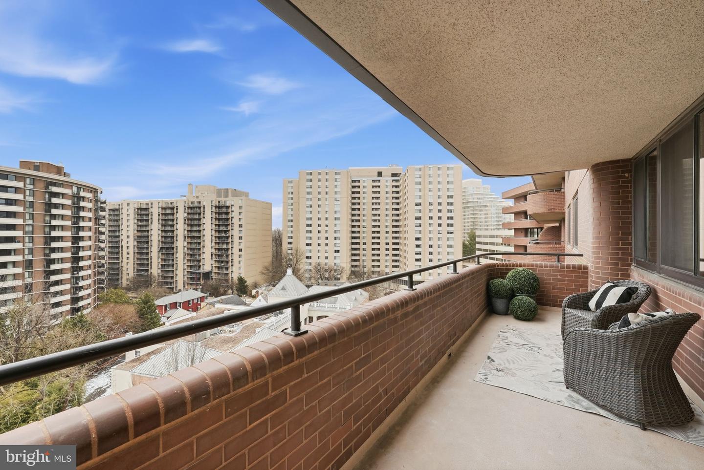 4550 N Park Ave #807 Property Photo 32