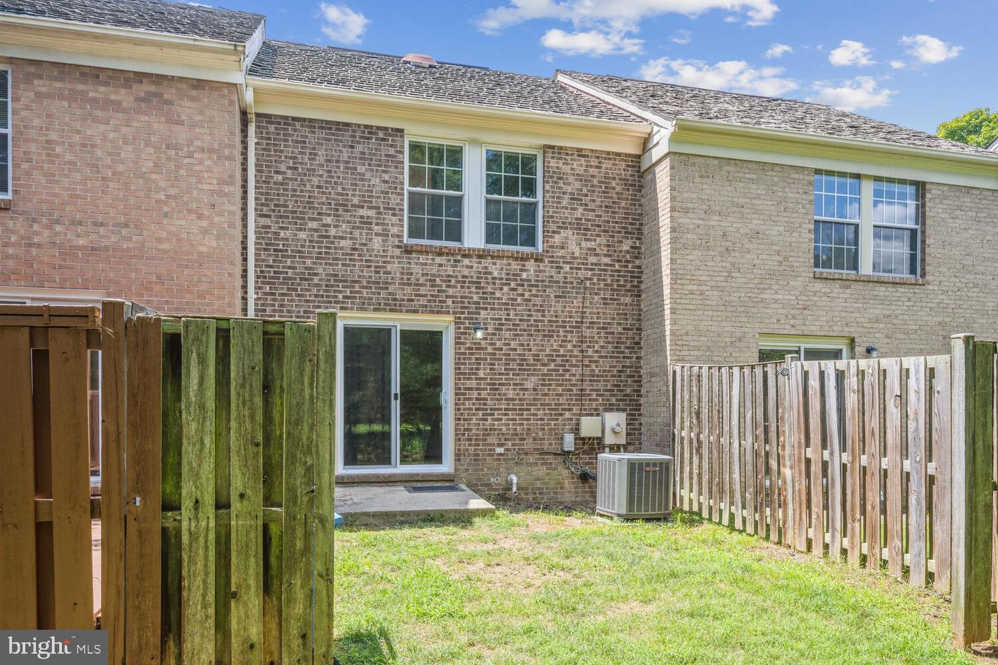 9403 Lost Trail Way Property Photo 14