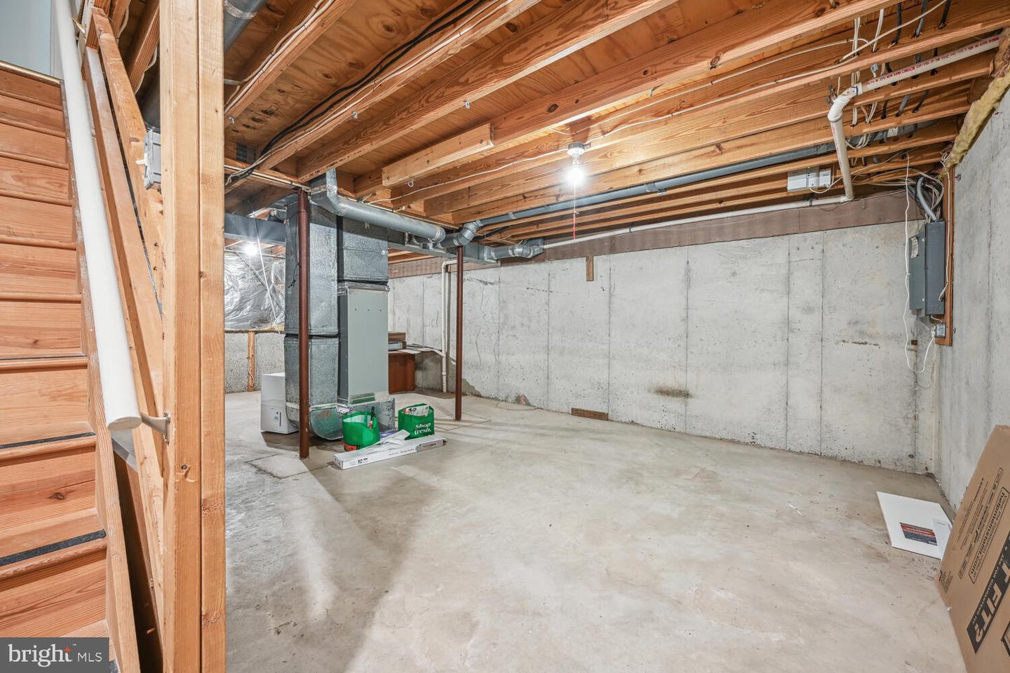 9403 Lost Trail Way Property Photo 29