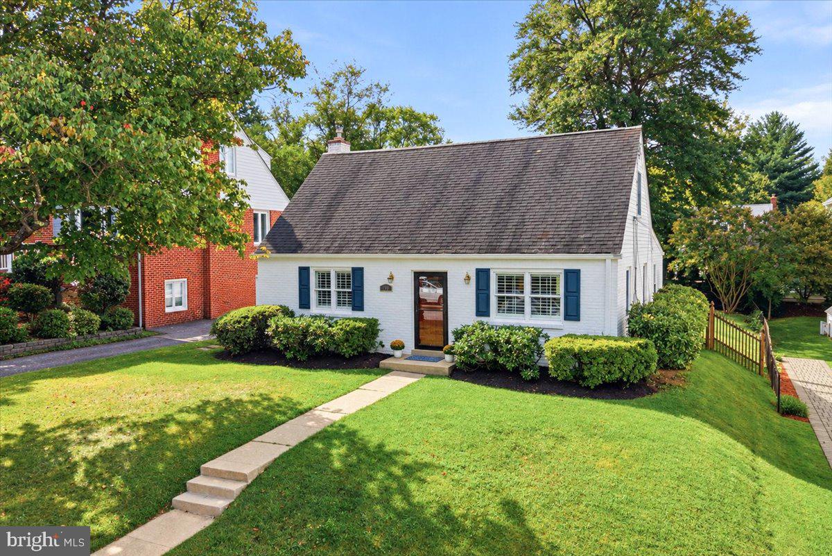 4214 Matthews Ln Property Photo 1