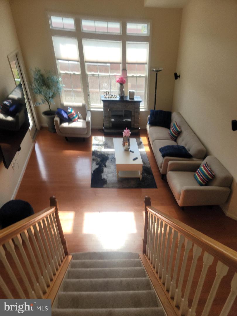 31 Booth St #453 Property Photo 8