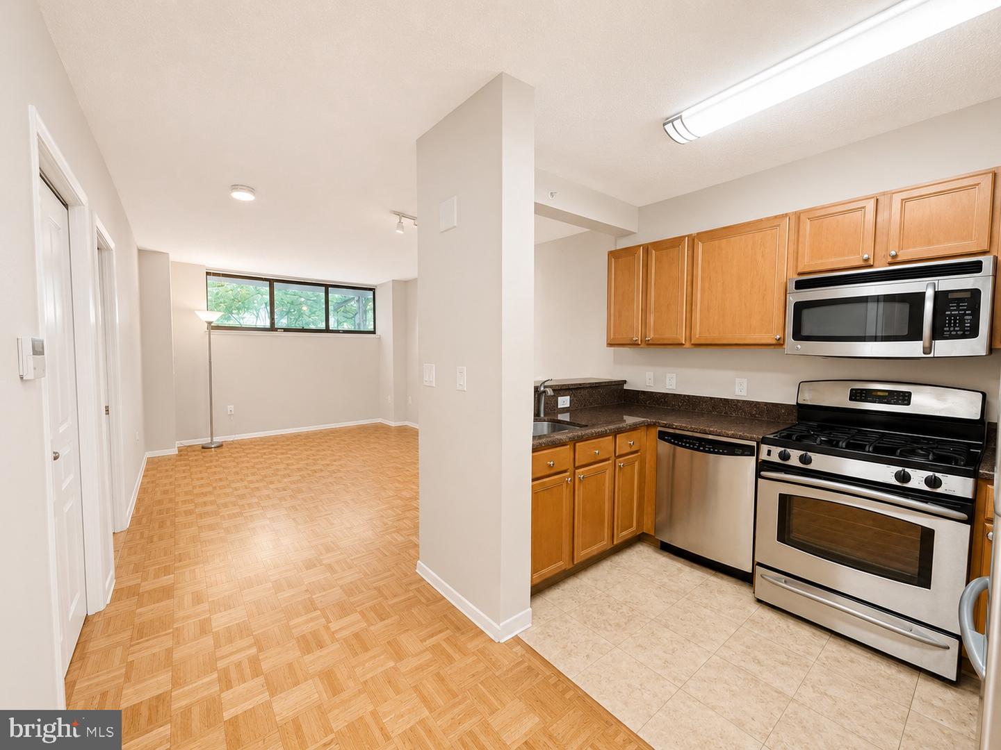 7111 Woodmont Ave #103 Property Photo 4