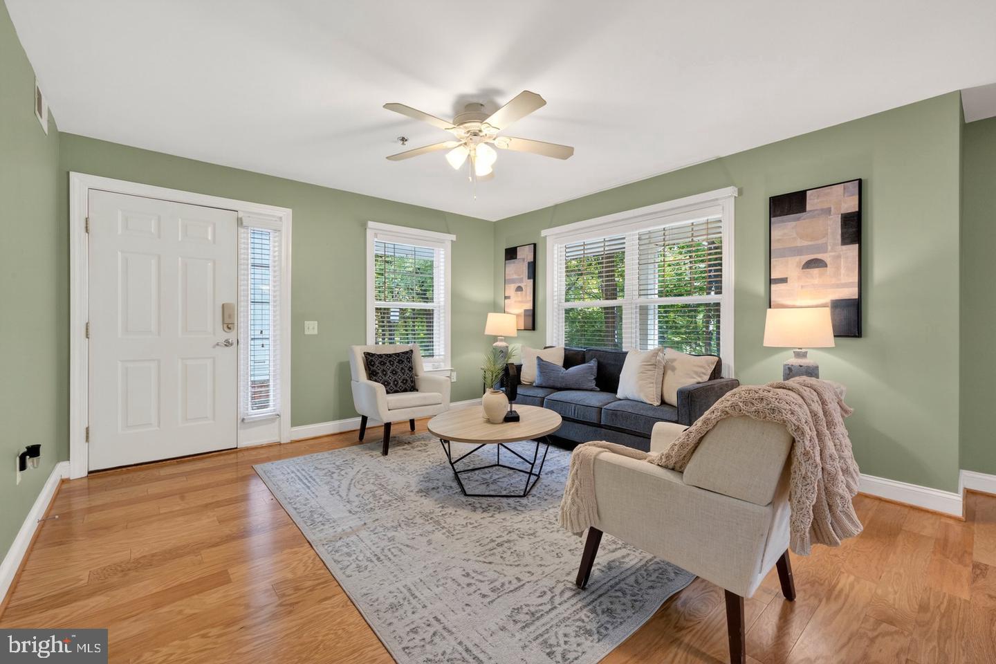 9743 Winery Ct Property Photo 6