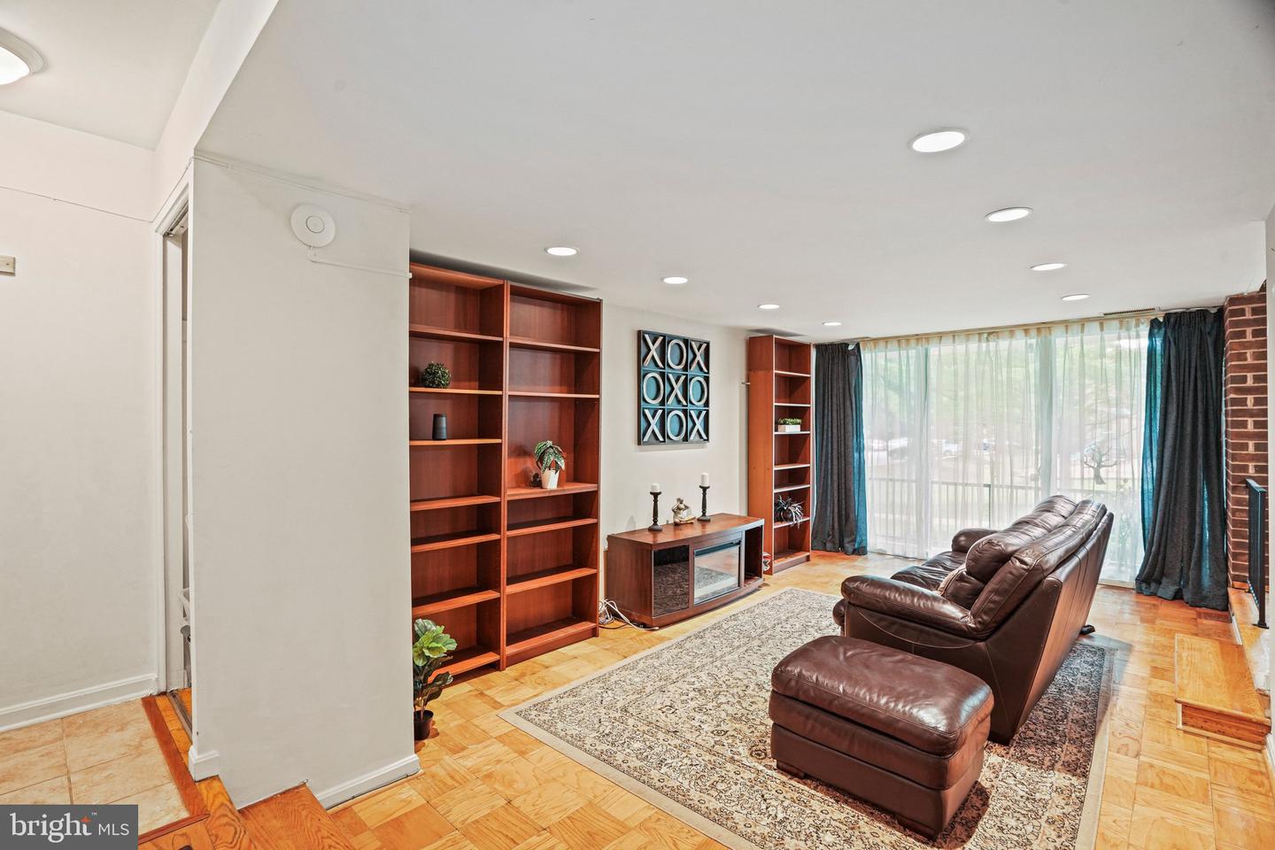 9820 Georgia Ave #21-103 Property Photo 9