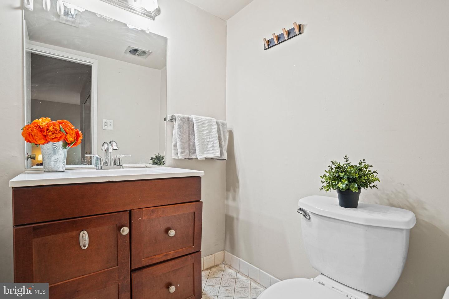 9820 Georgia Ave #21-103 Property Photo 14