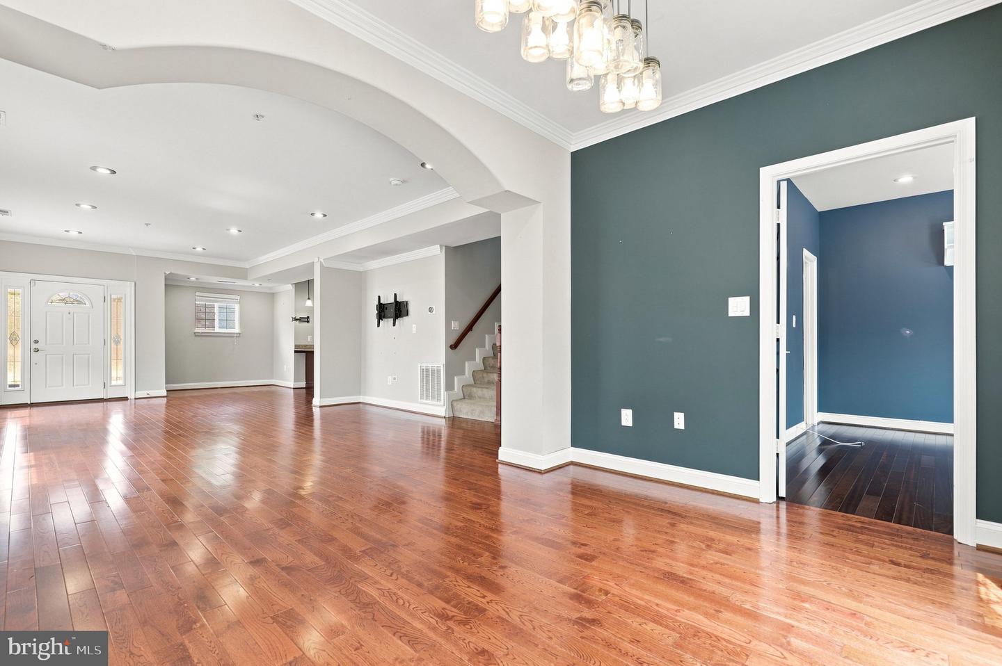 10717 Bentley Ln Property Photo 20