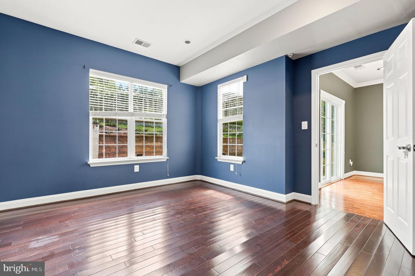 10717 Bentley Ln Property Photo 22