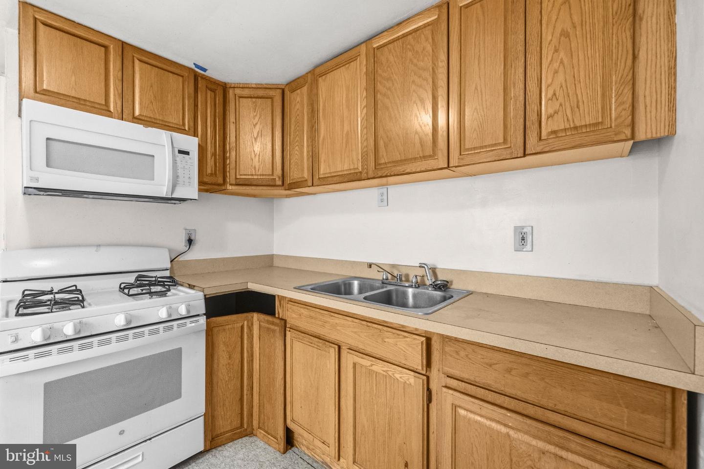 6713 Gude Property Photo 13