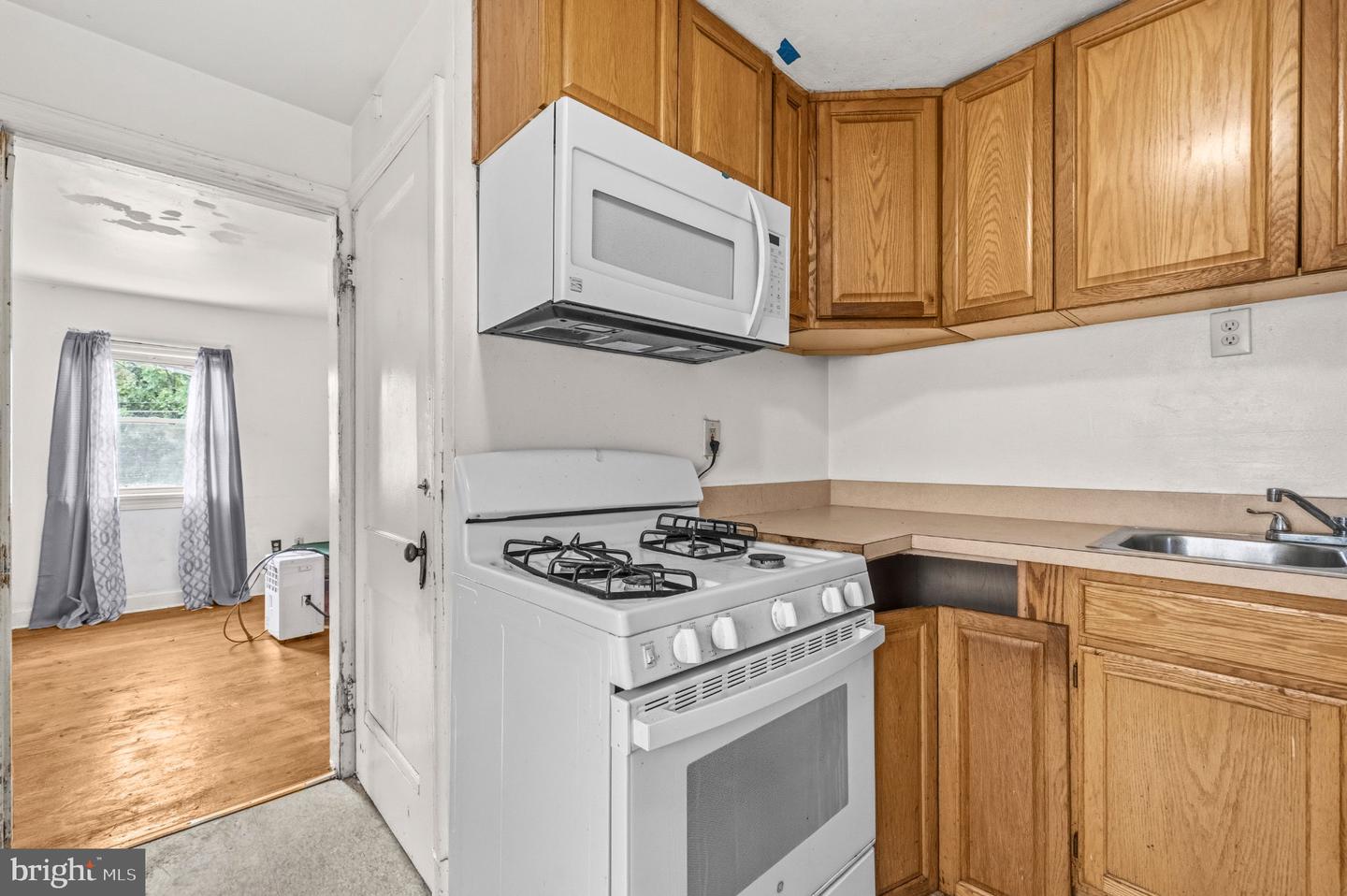 6713 Gude Property Photo 15