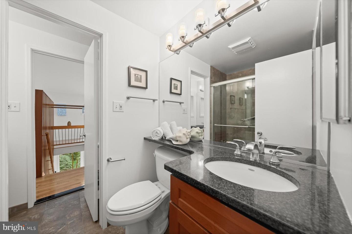 9412 Garden Ct Property Photo 16