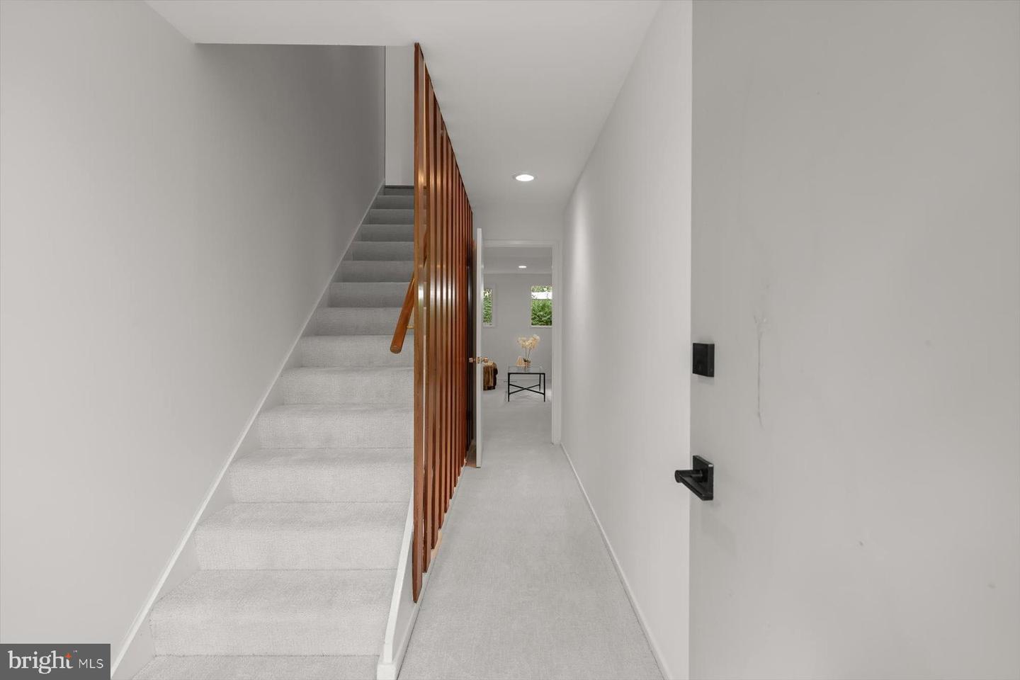 9412 Garden Ct Property Photo 18