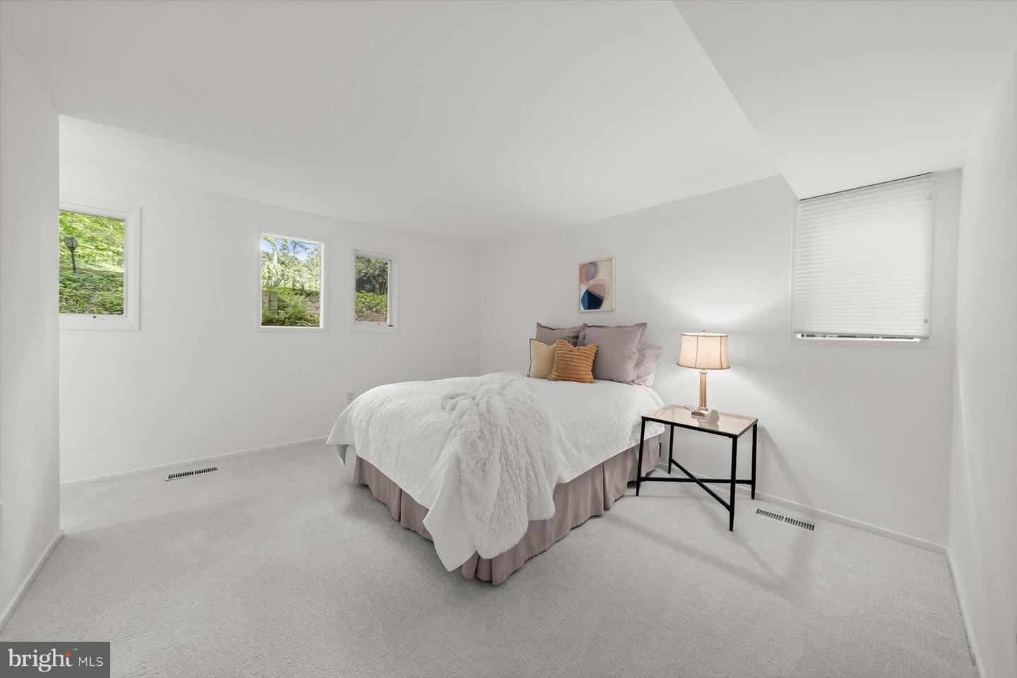 9412 Garden Ct Property Photo 22