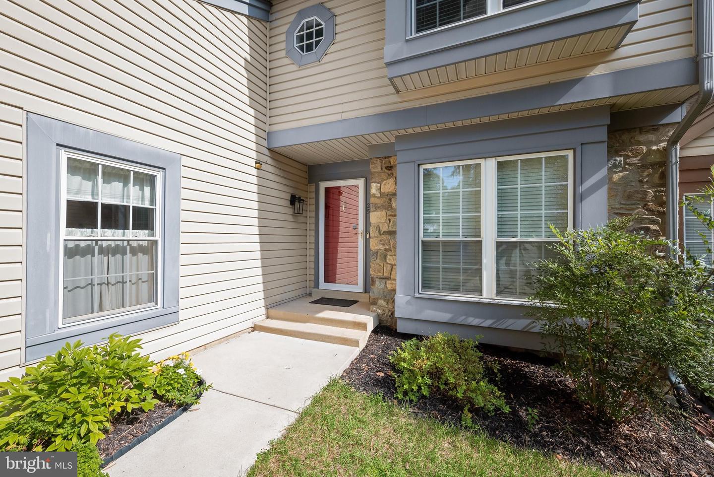 25 Tivoli Lake Ct Property Photo 2