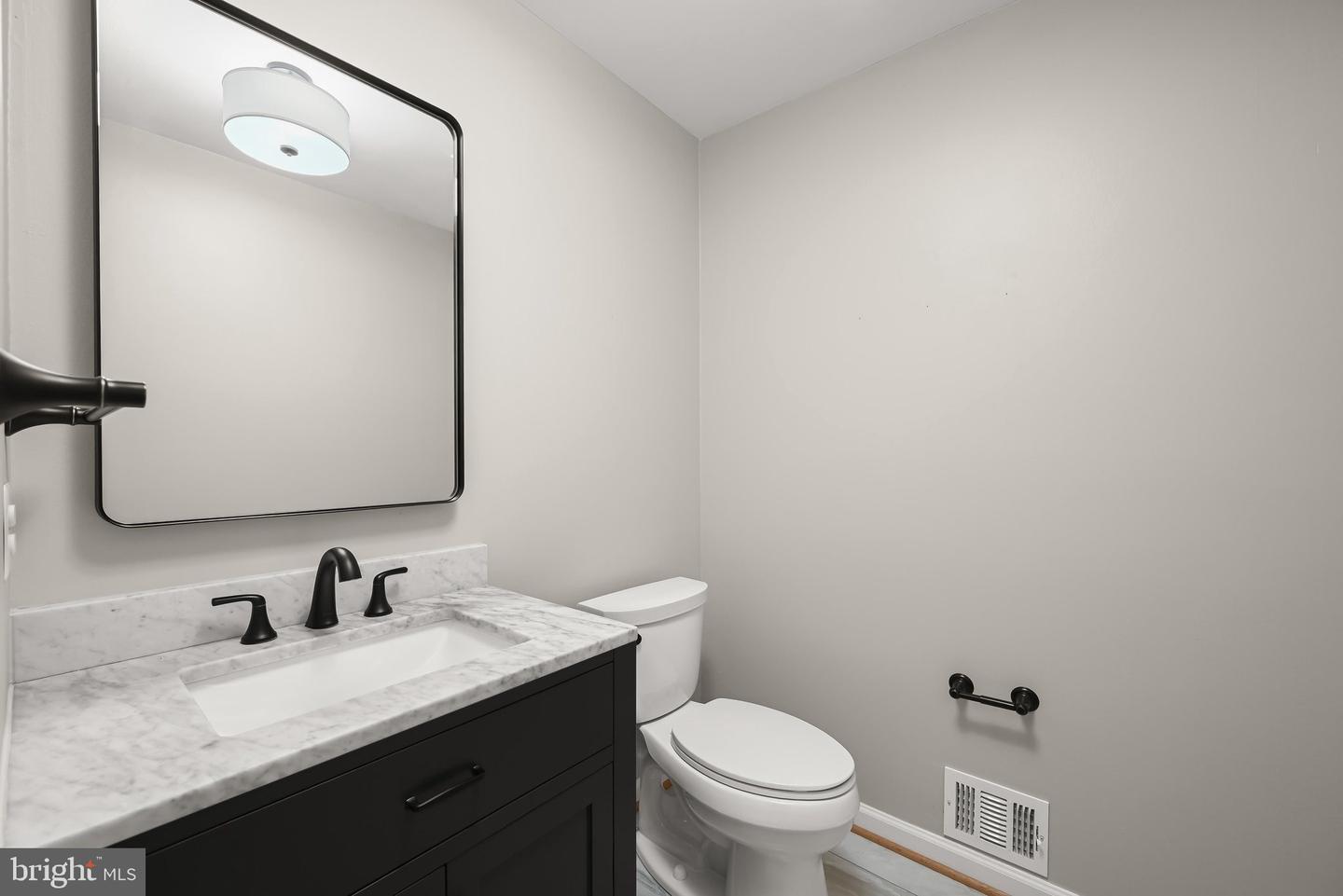25 Tivoli Lake Ct Property Photo 16