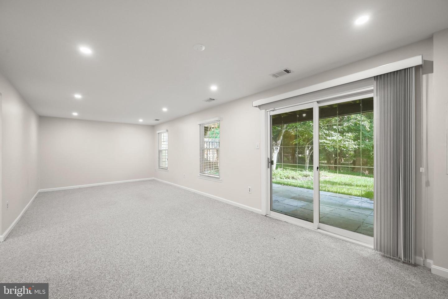 25 Tivoli Lake Ct Property Photo 49
