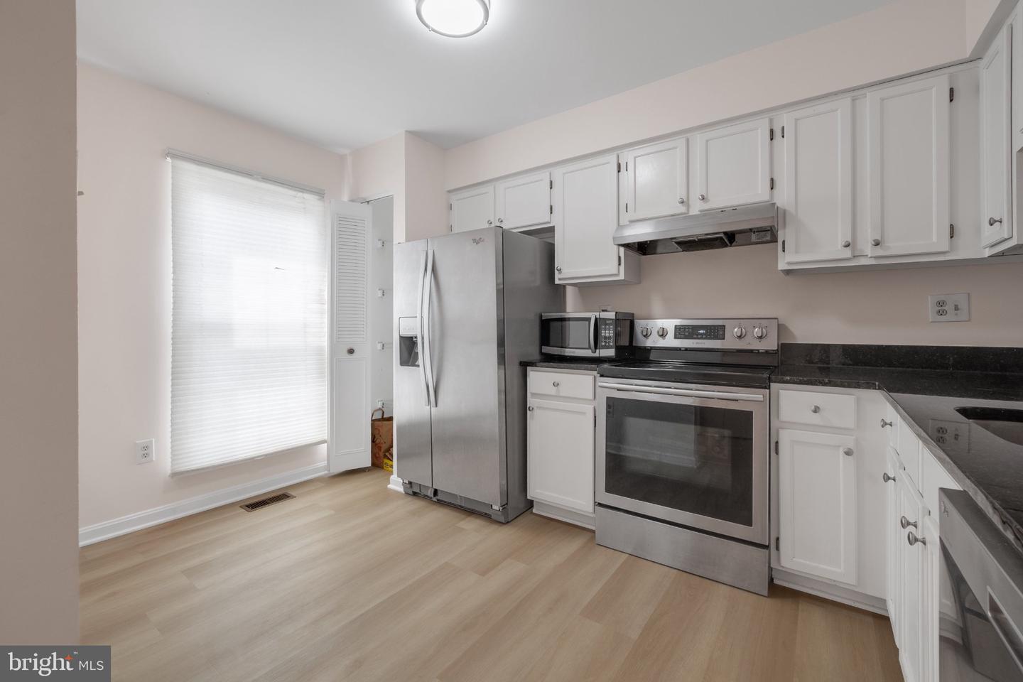 1724 Featherwood Property Photo 7