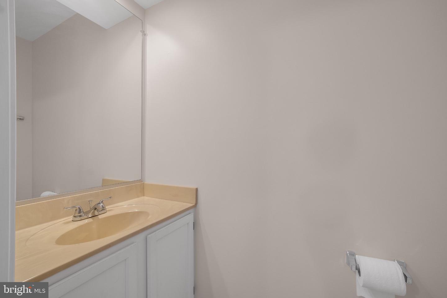 1724 Featherwood Property Photo 8