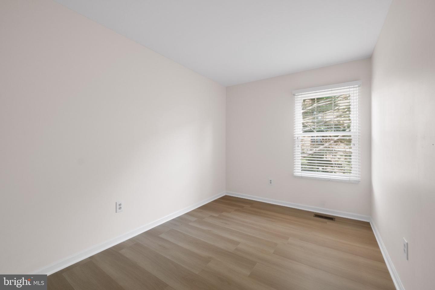 1724 Featherwood Property Photo 22