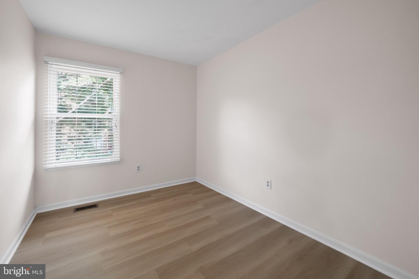 1724 Featherwood Property Photo 24