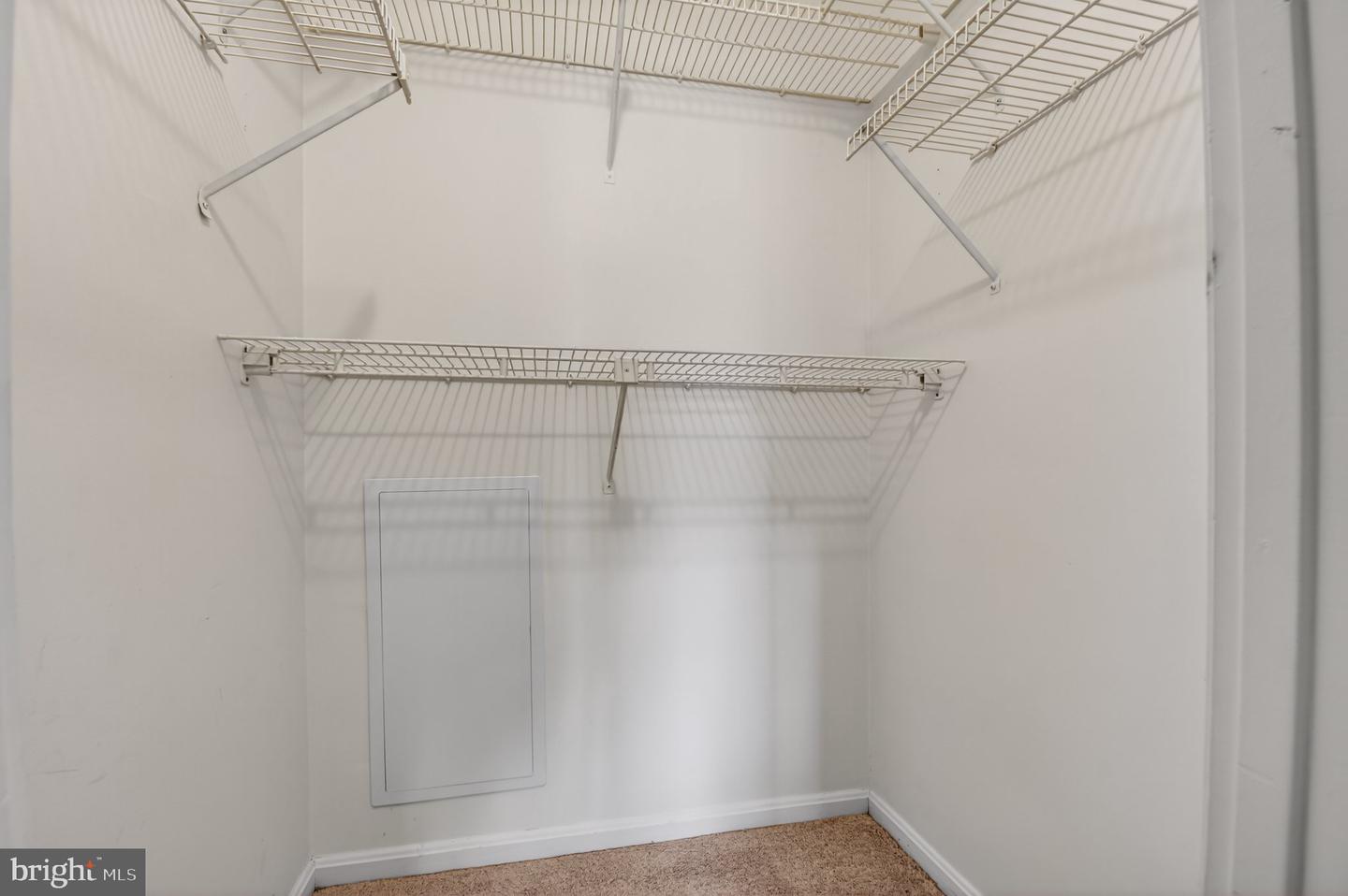 10101 Grosvenor Pl #701 Property Photo 12