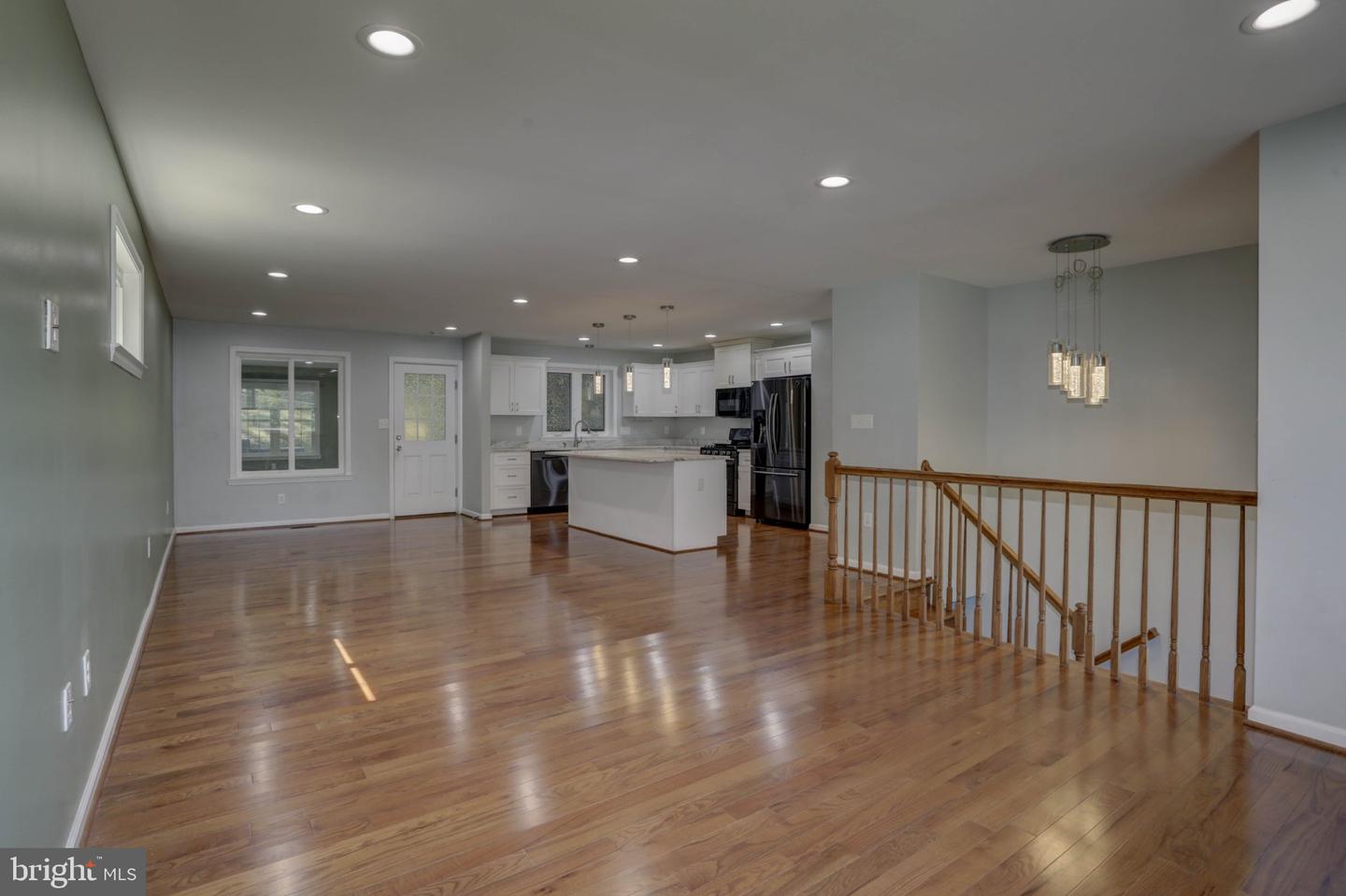 1007 Venice Dr Property Photo 13