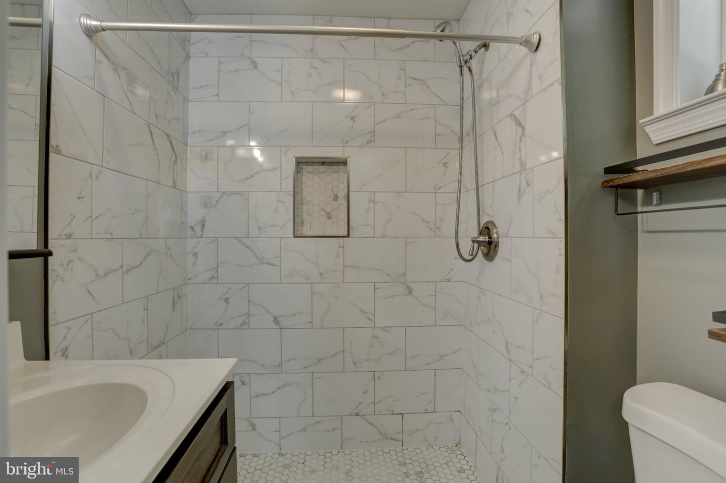 1007 Venice Dr Property Photo 15