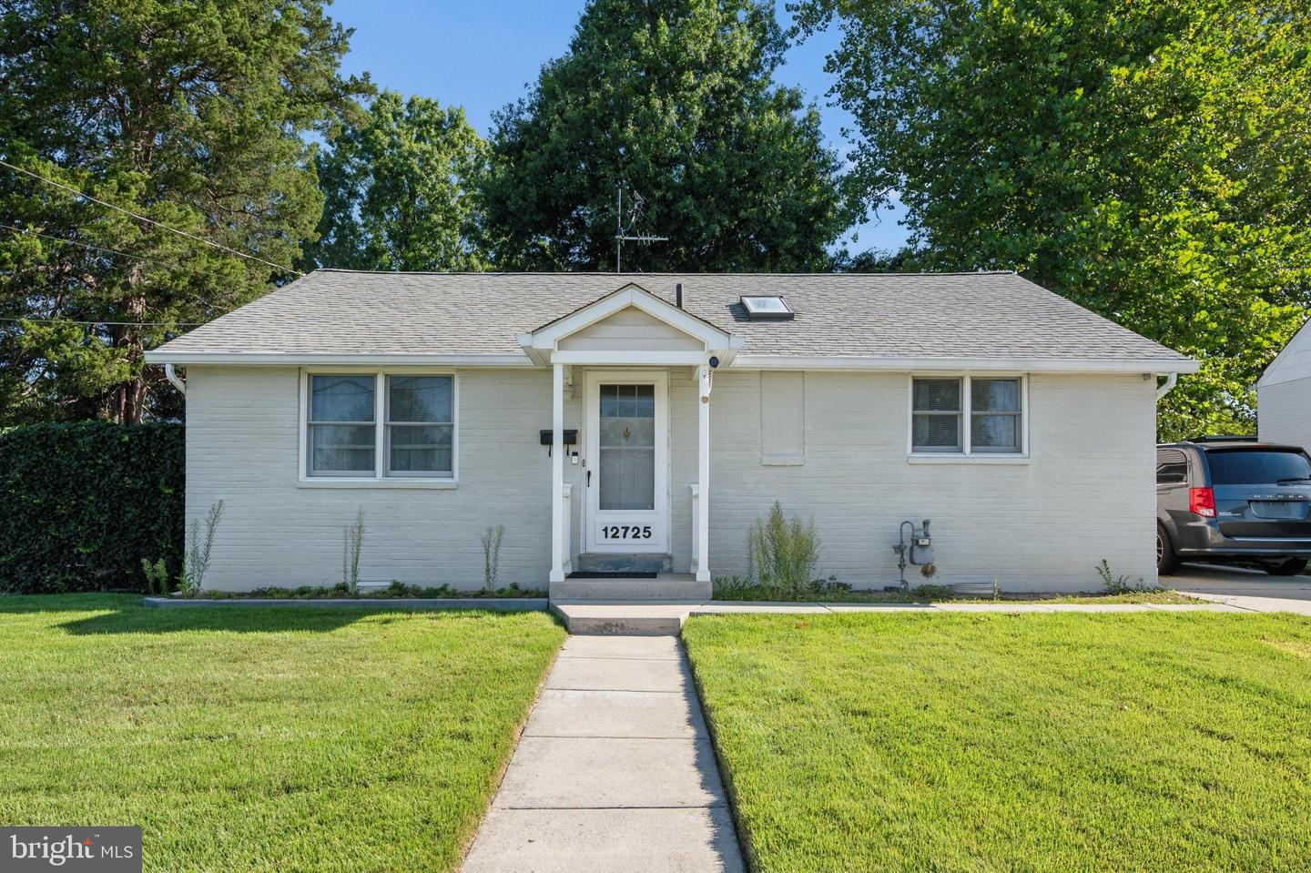 12725 HOLDRIDGE RD Property Photo 1