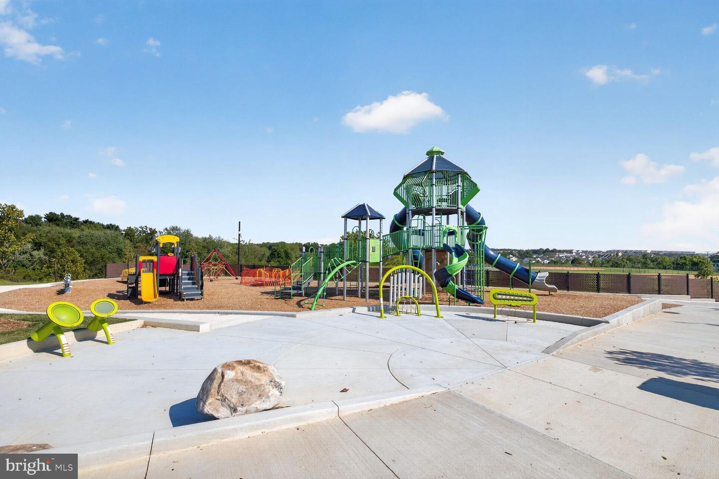 23265 Arora Hills Dr Property Photo 40