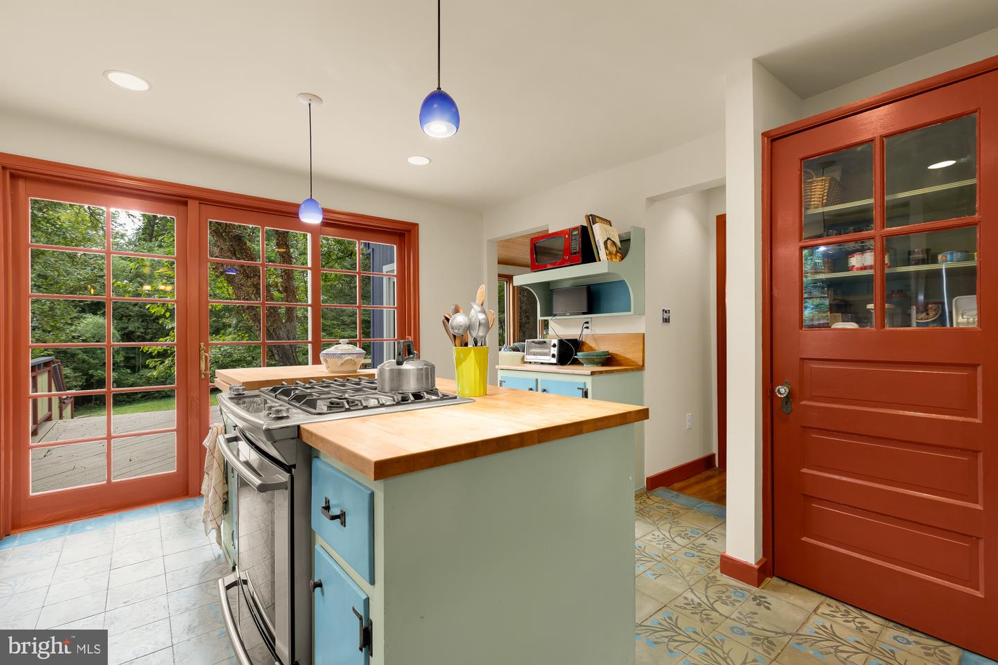 9407 Hale Pl Property Photo 12