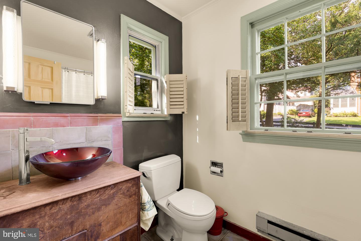 9407 Hale Pl Property Photo 27