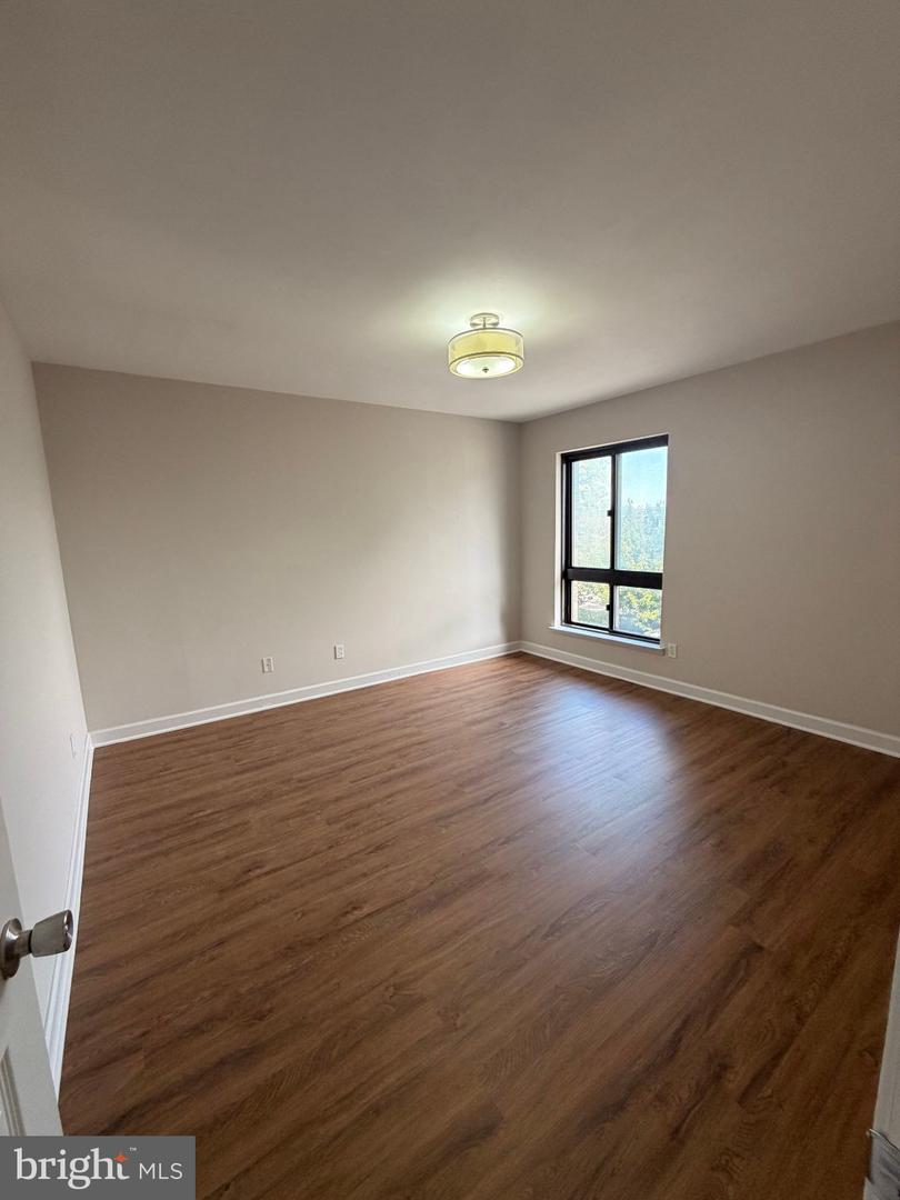 6 Monroe St #6-301 Property Photo 5