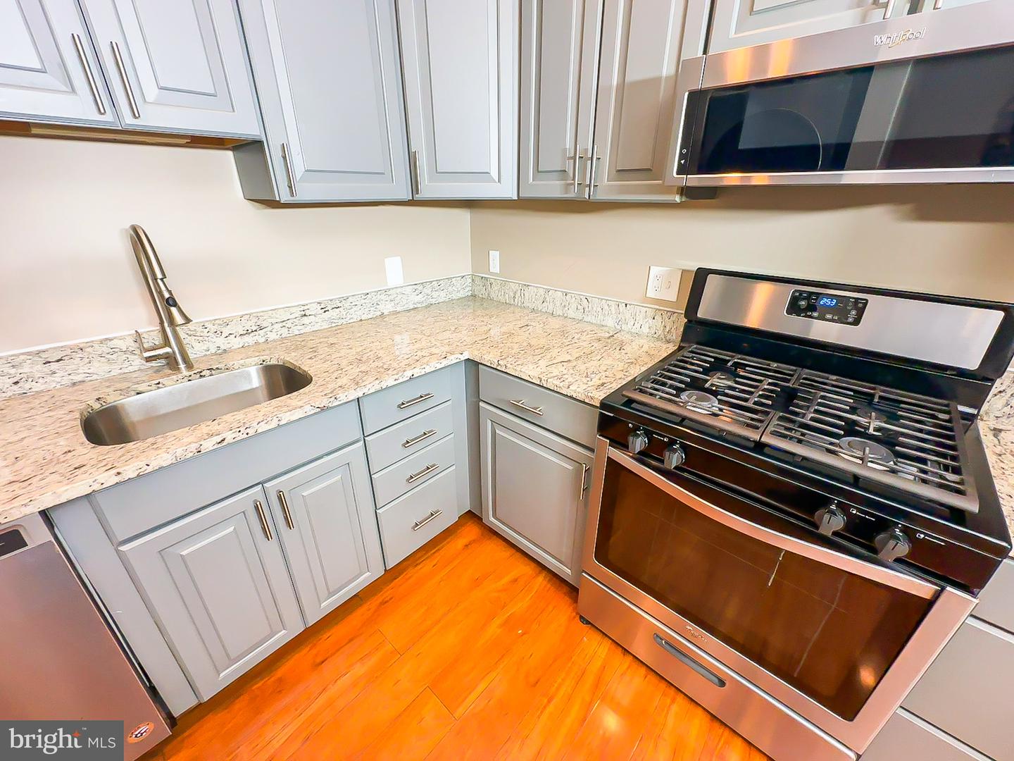 6 Monroe St #6-301 Property Photo 23