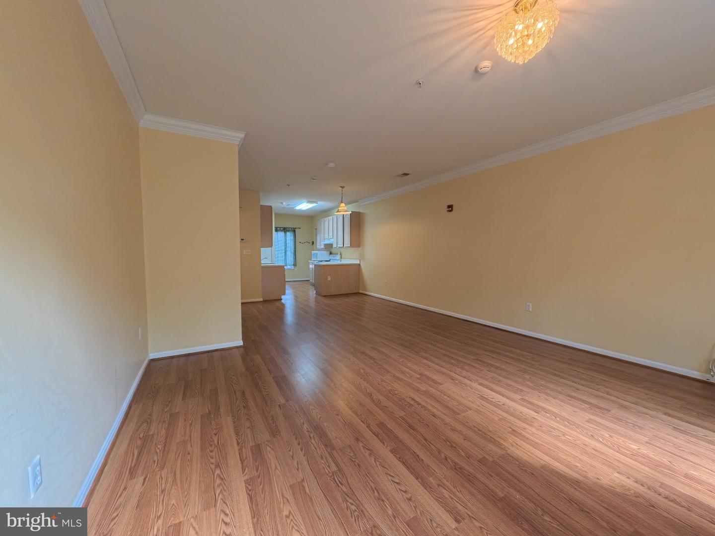 236 Main St #c Property Photo 7