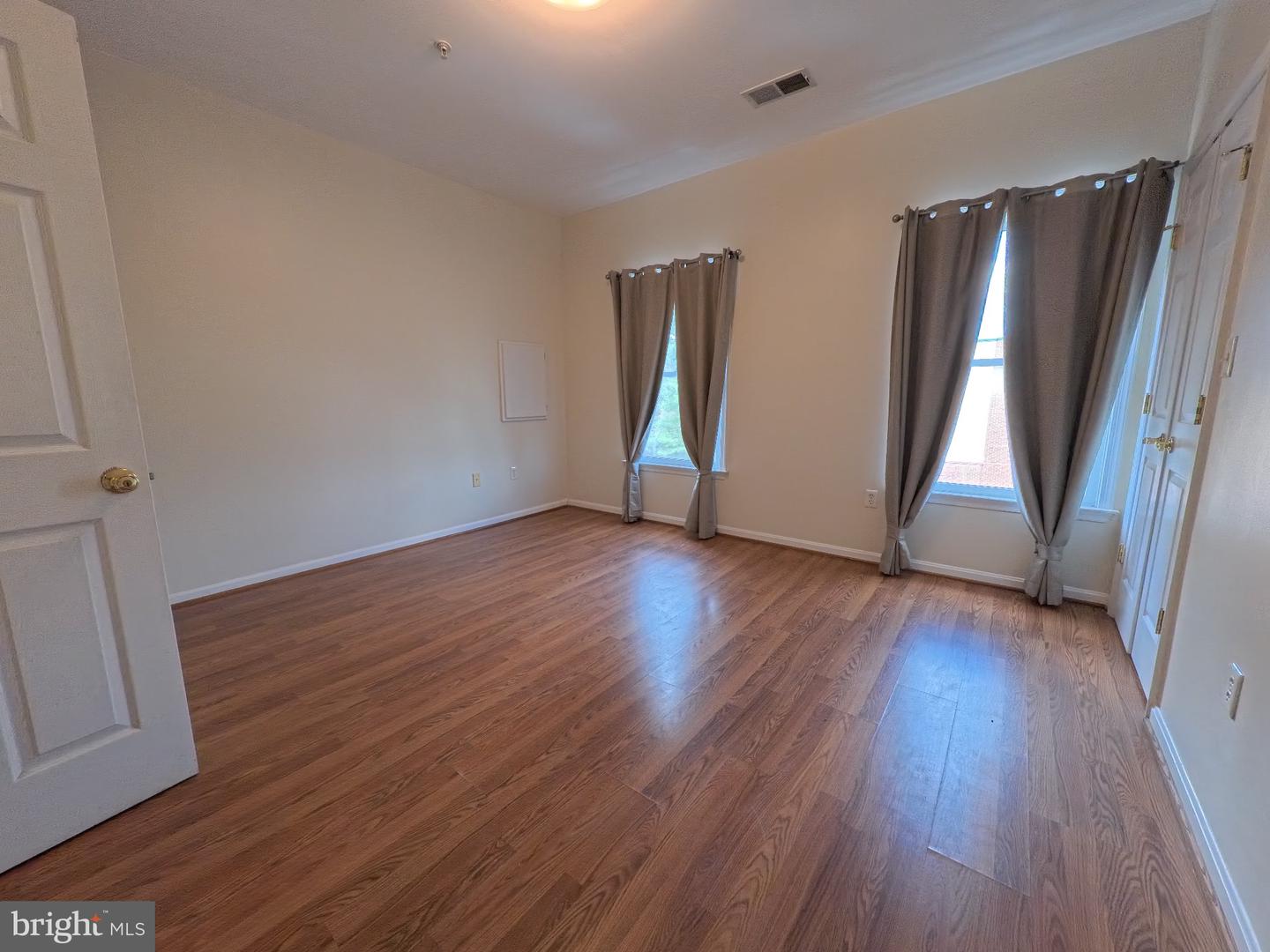 236 Main St #c Property Photo 11