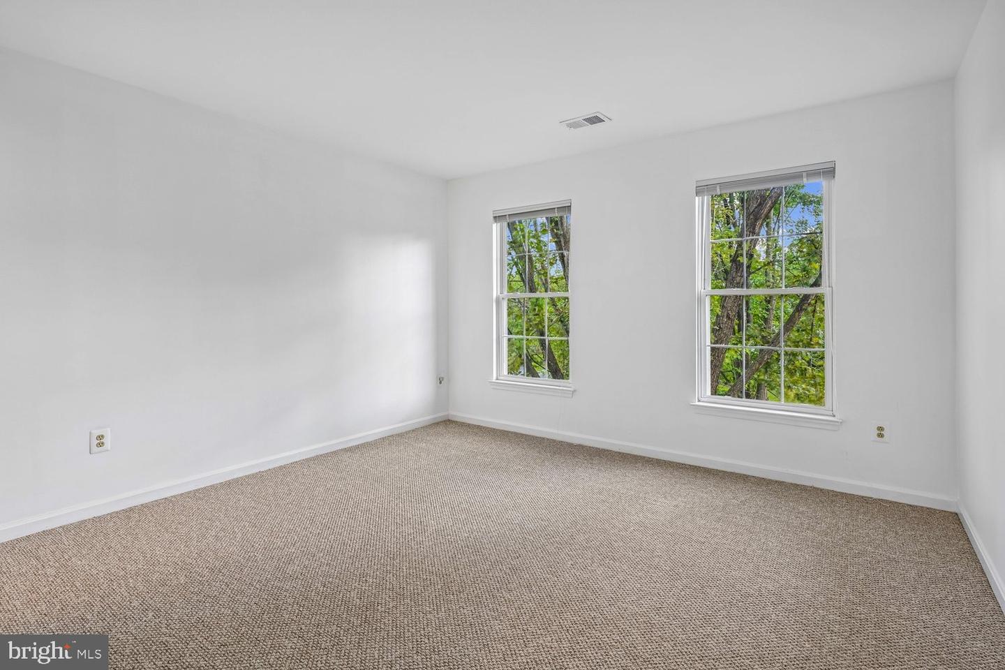 11511 Seneca Forest Cir Property Photo 47