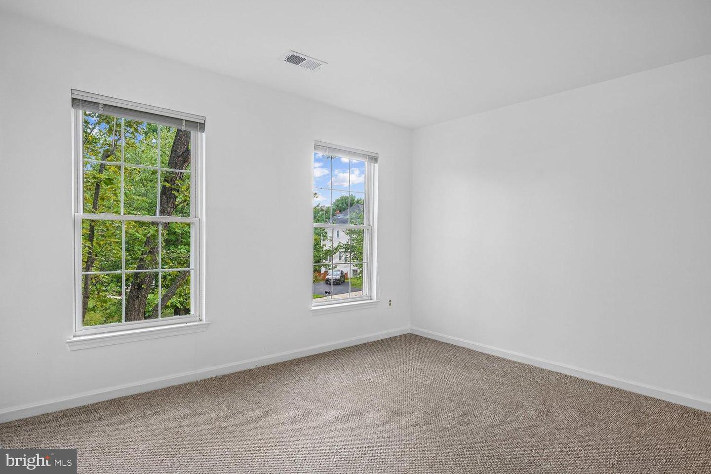 11511 Seneca Forest Cir Property Photo 48