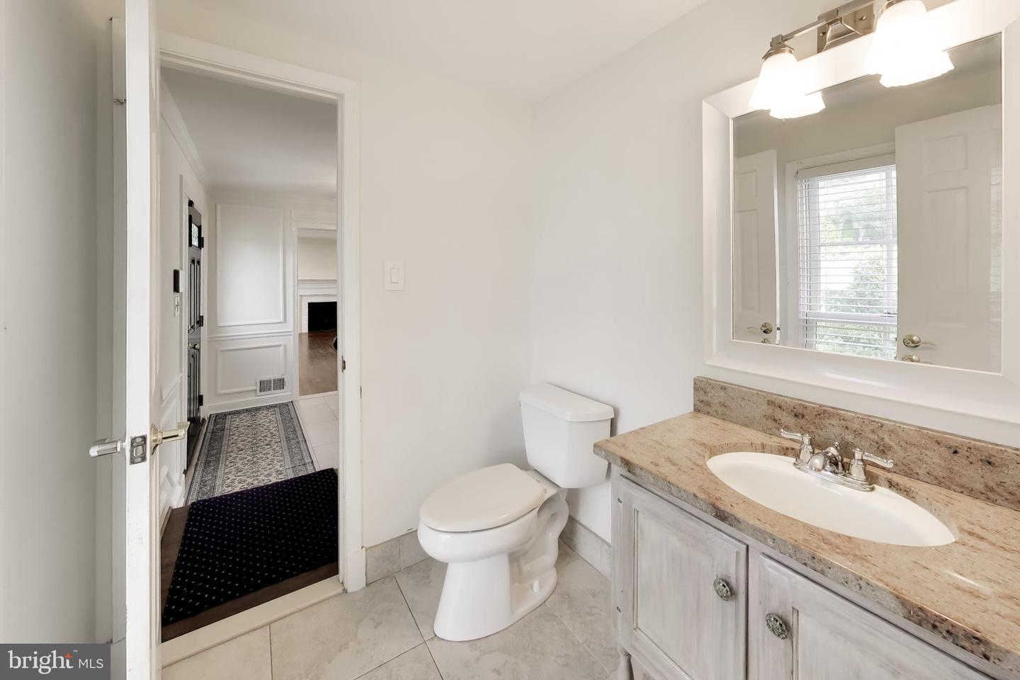 7724 Fontaine St Property Photo 23