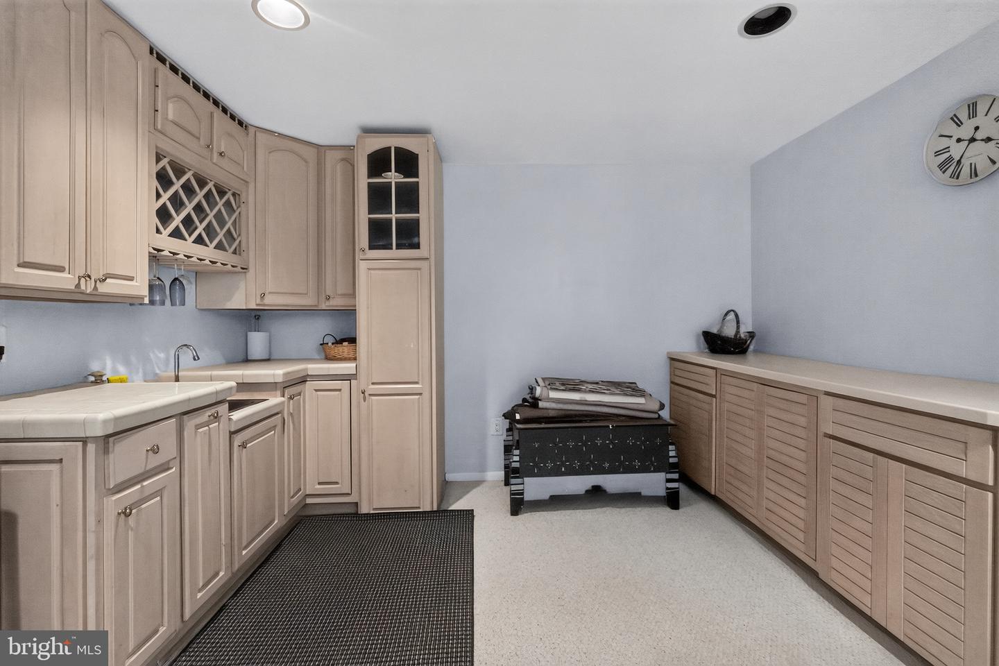 9215 Weathervane Pl Property Photo 3