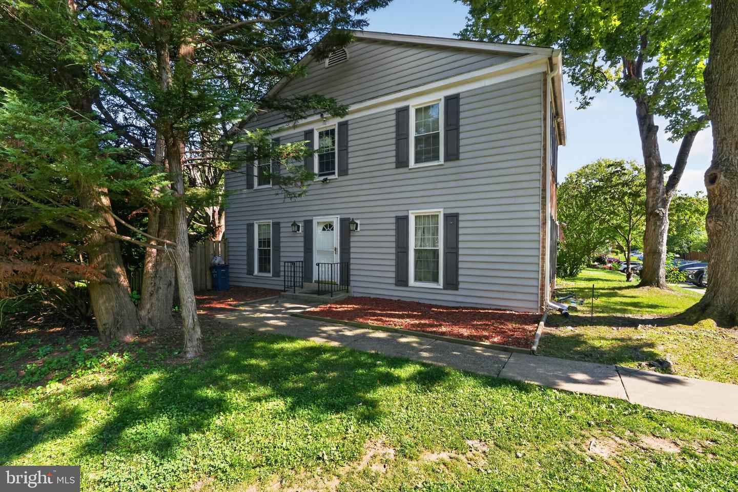 9215 Weathervane Pl Property Photo 5