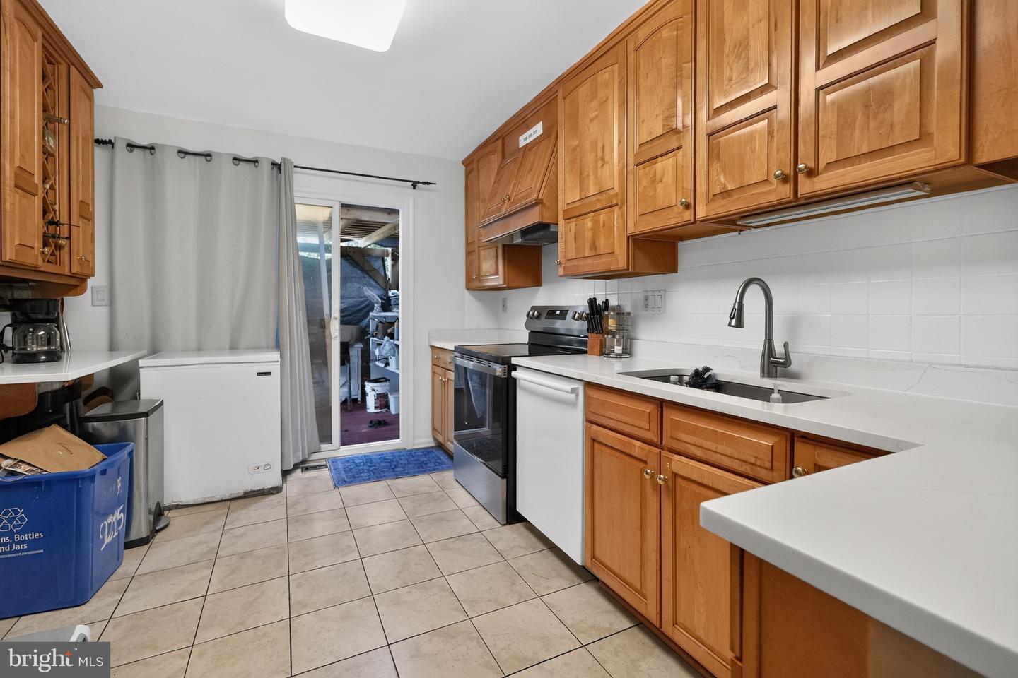 9215 Weathervane Pl Property Photo 12