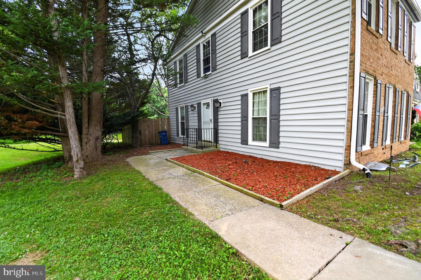 9215 Weathervane Pl Property Photo 36