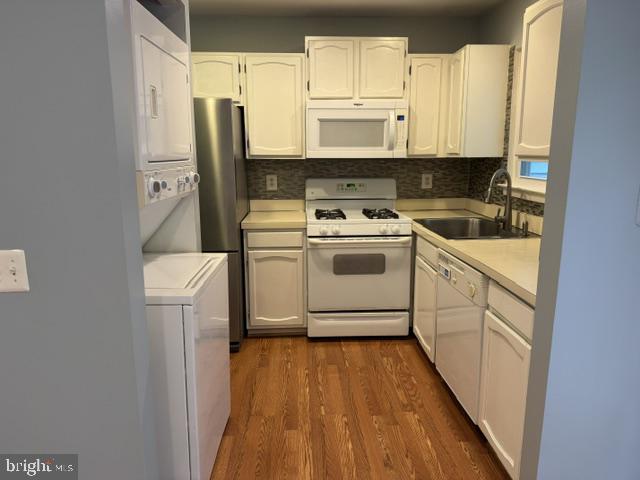 1345 Alderton Ln Property Photo 2