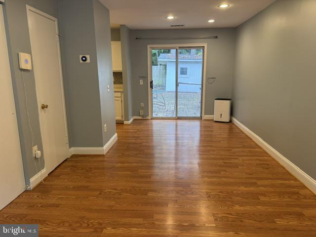1345 Alderton Ln Property Photo 3