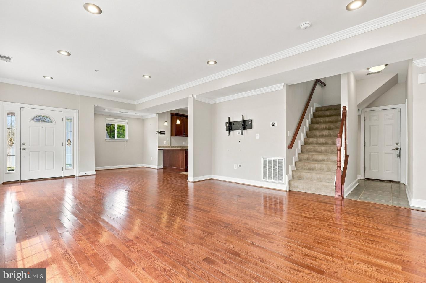 10717 Bentley Ln Property Photo 15