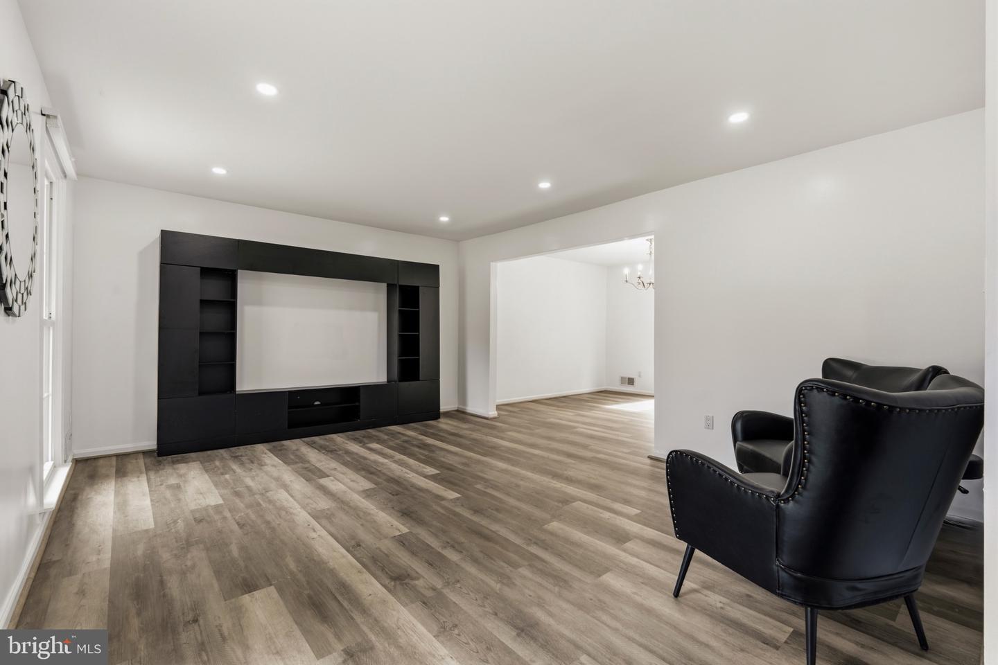 14109 Sturtevant Property Photo 9