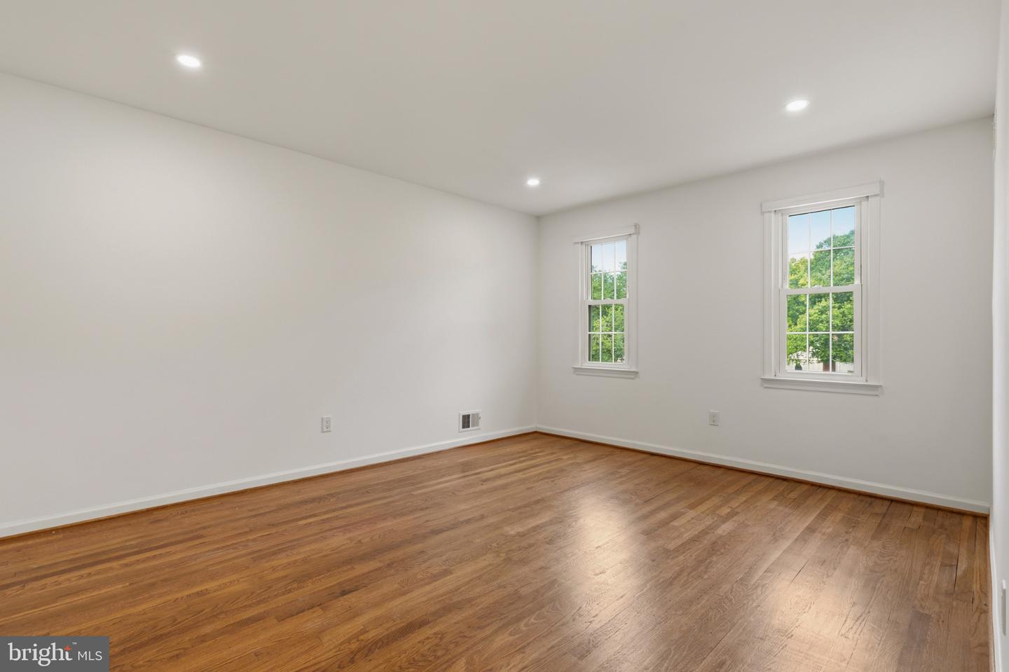 14109 Sturtevant Property Photo 33