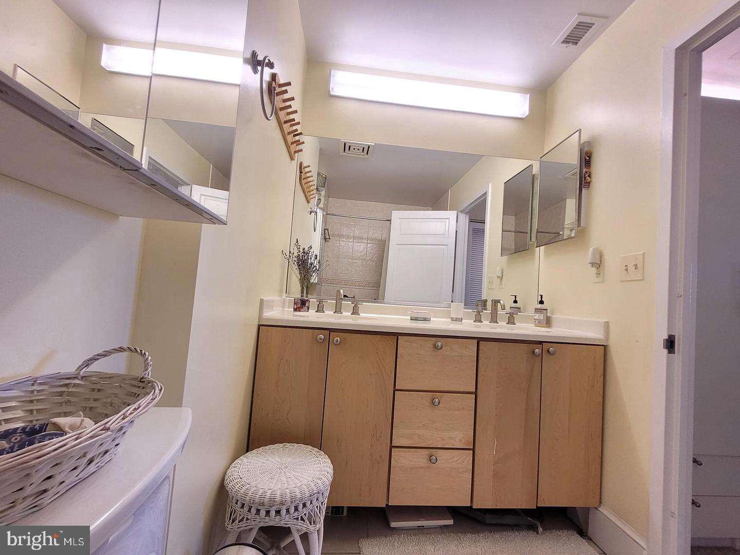 8101 Connecticut Ave #n-610 Property Photo 43