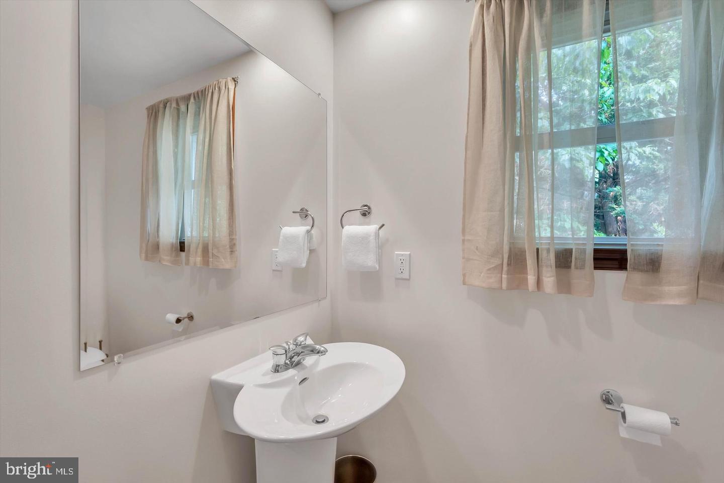 1004 Dennis Ave Property Photo 15